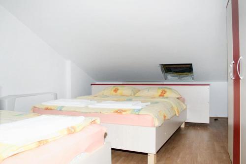 Apartments With A Swimming Pool Caska, Pag - 3085