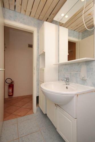Apartments By The Sea Dajla, Novigrad - 3382