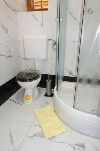 Hostal Apartments Leon Nin