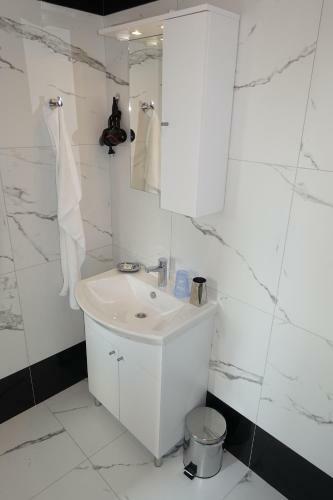 Hostal Apartments Leon Nin