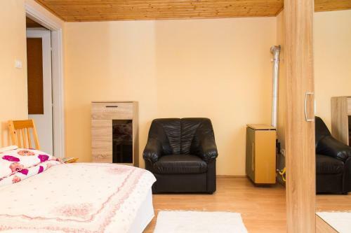 Holiday Home In Balatonmariaf�rdo 35385