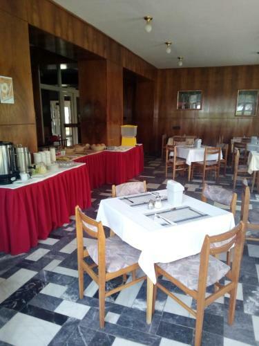 Sir�ly Hotel
