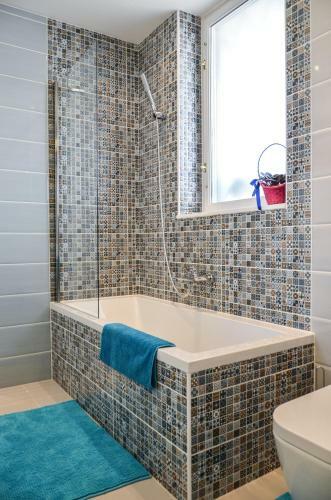 Blue Luxury Apartment
