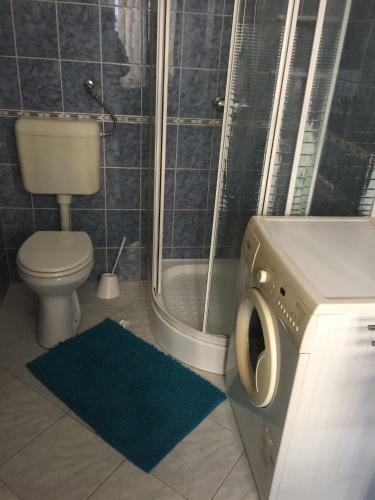 Vivien Apartman