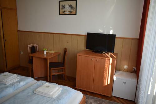 Hostal Ujv�ri Vend�gh�z