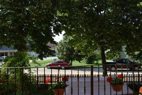 Hostal Ujv�ri Vend�gh�z