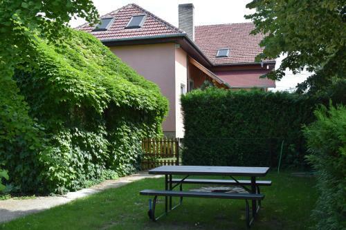 Hostal Ujv�ri Vend�gh�z