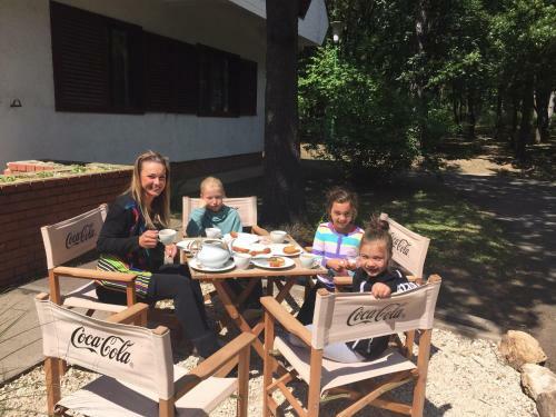 Hostal Zseri Vad�szh�z