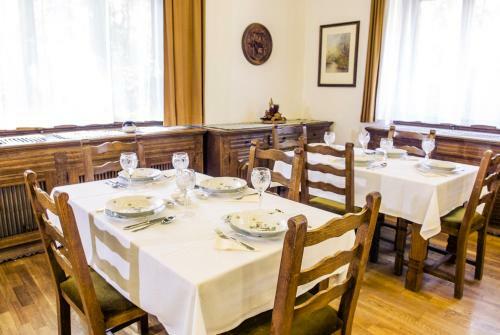 Hostal Zseri Vad�szh�z