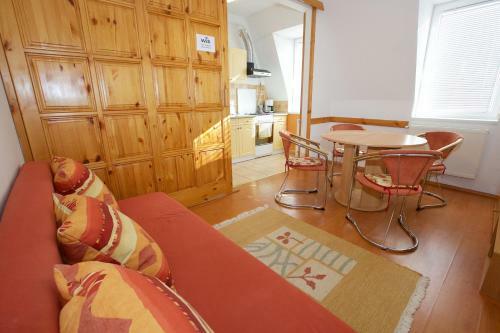 Zoli Apartmanok-kinga K�lcsey 34-36