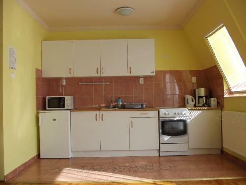 Pillang� Apartman