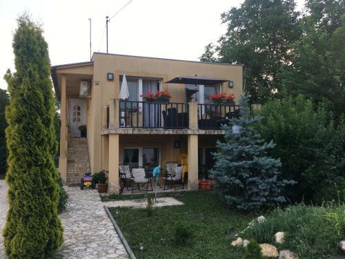 Aranyes? Apartman