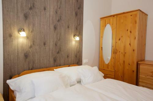 Zoli Apartmanok-lara K�lcsey 34-36