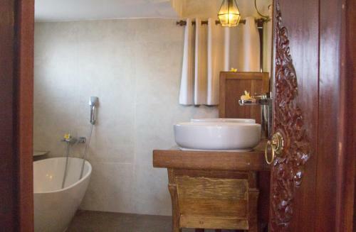 Melasti Beach Bungalows