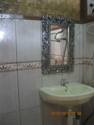 Hostal Tiing Bali Guest House Adventure