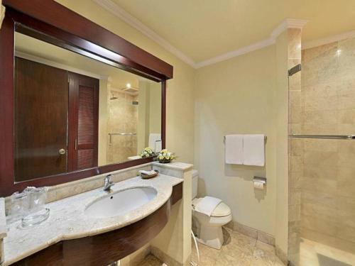 Grand Whiz Hotel Trawas Mojokerto