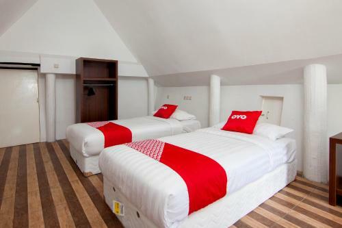 Hotel Oyo 1812 Dg Inn