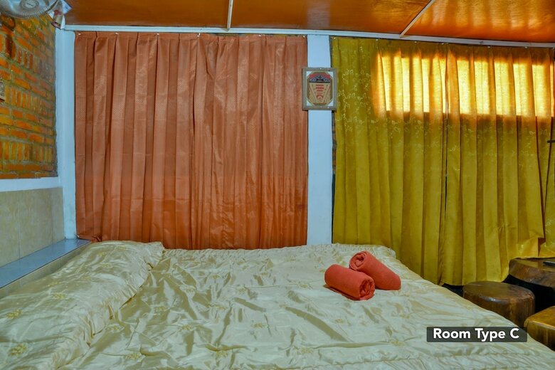 Hostal Marysca Guesthouse