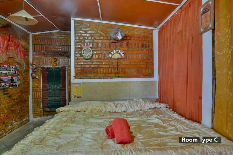 Hostal Marysca Guesthouse
