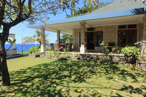 Poinciana Resort