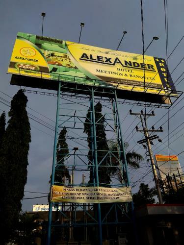 Alexander Hotel Tegal