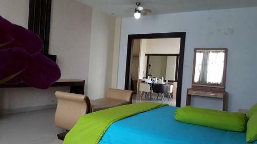 City Hotel