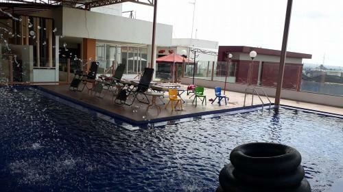 City Hotel