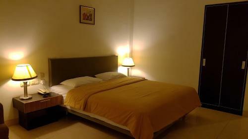 Crown Hotel