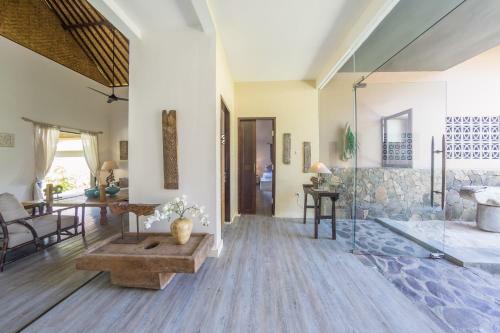 The Beach Villa