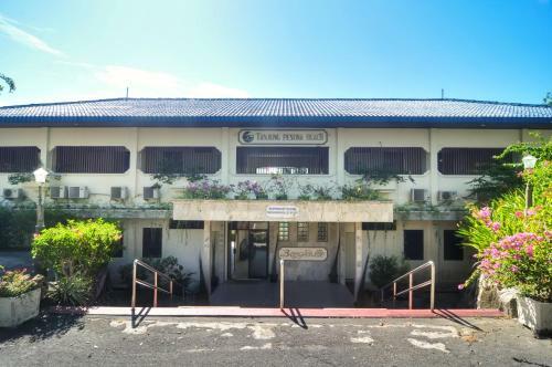 Hotel Tanjung Pesona Beach Resort & Spa