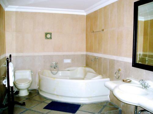 Swaloh Resort & Spa