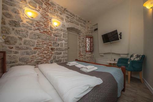 Hostal Antika Guesthouse