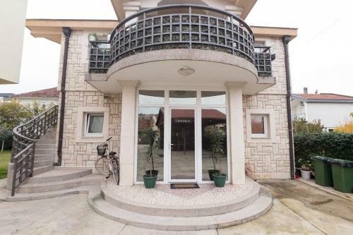 Apartamento Castelomi