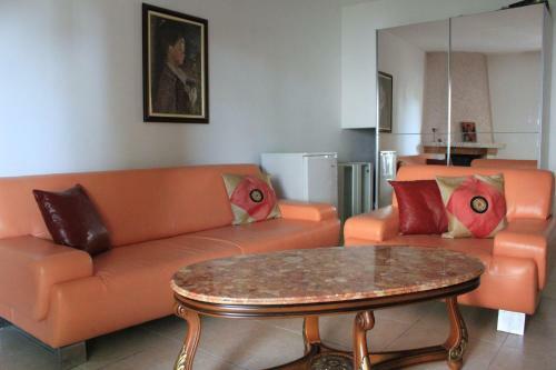 4m Apartments