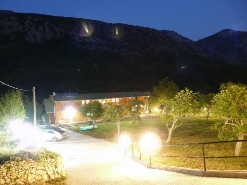 Hostal Guest House Jadran Pol