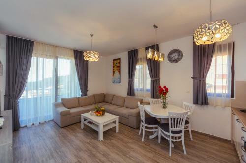 Apartments Monte Re