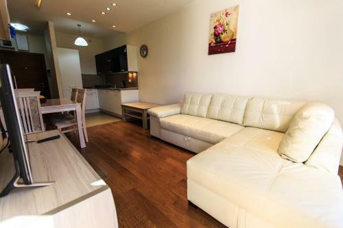 De Lux Apartments