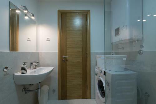 Aroma Apartments