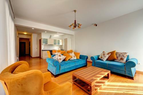 Aroma Apartments