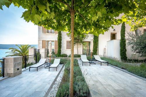 Home Apartment - Ksenia Building