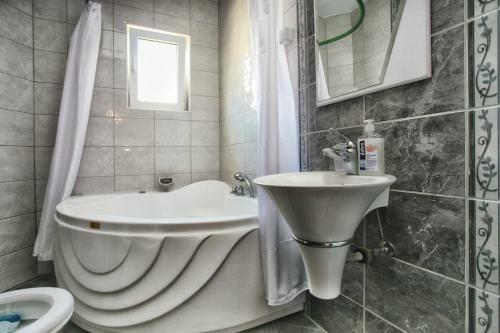 Apartments Villa Happy