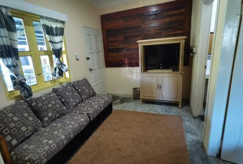 Motel Ceaser's Place