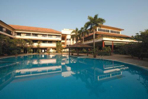 Hotel The Qamar Paka, Terengganu