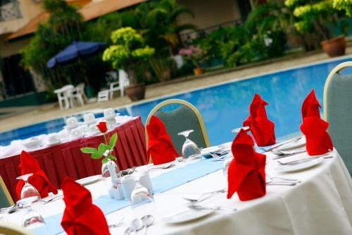 Hotel The Qamar Paka, Terengganu