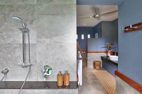 Ambong Pool Villas - Private Pool