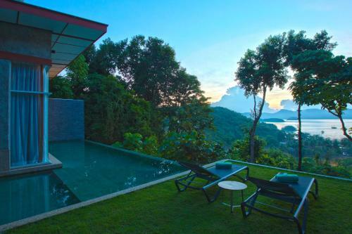 Ambong Pool Villas - Private Pool