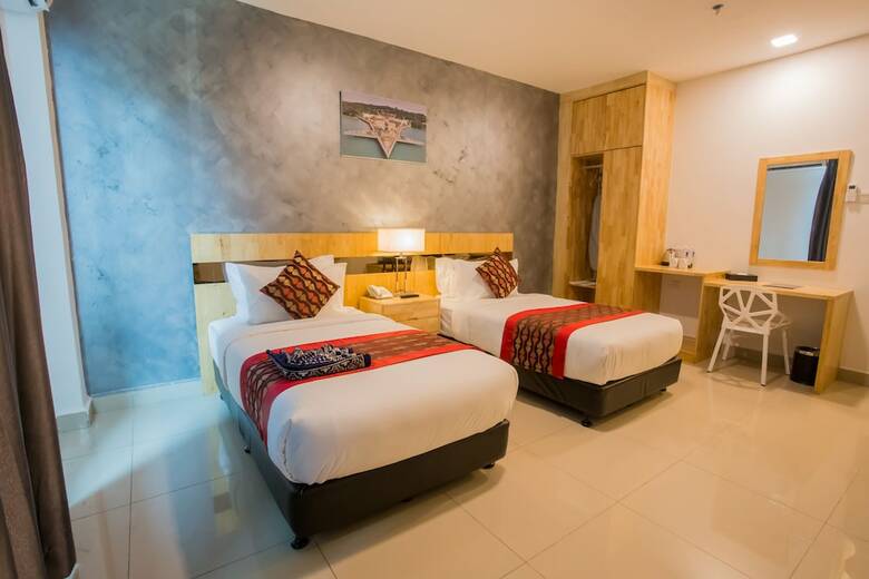Adya Hotel Chenang
