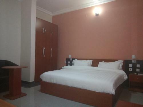 Kifina Emerald Hotel