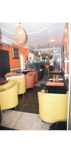 Hotel House 46 Suites