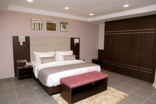 The Nook Hotel